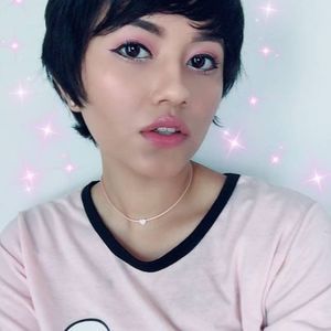 Meet your Posher, Alejandra